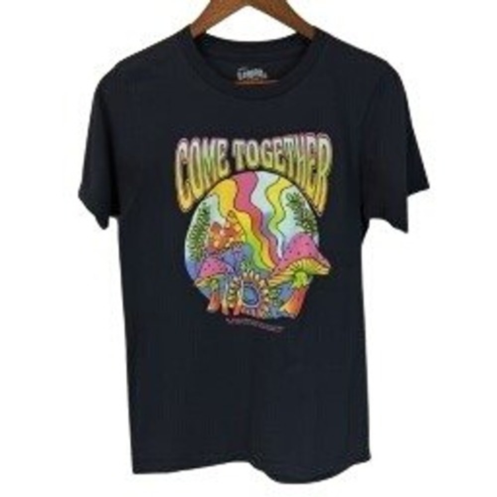 Lennon & McCartney Come Together Psychedelic Mushroom‎ T-Shirt size Small